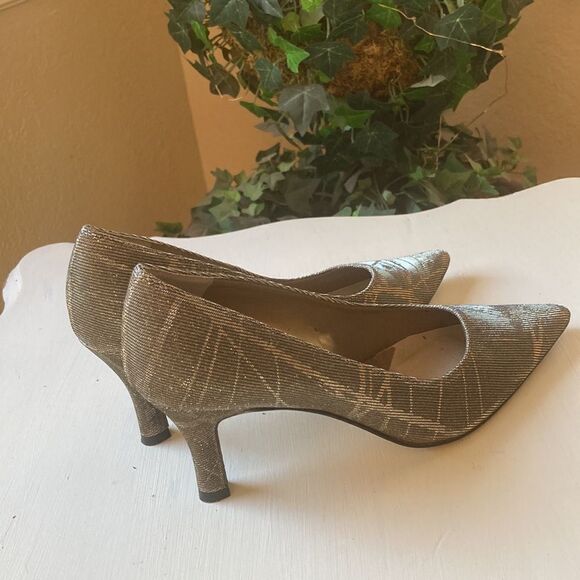 Chico’s Glittery Slip-On Pumps Size 9.5 - Picture 3 of 16